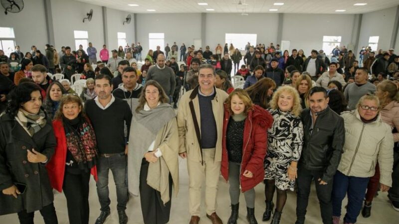 EN COLONIAS UNIDAS CAPITANICH INAUGURÓ LA REFACCIÓN DEL EDIFICIO MUNICIPAL Y UN SALÓN COMUNITARIO