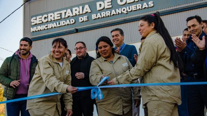 MÁS ACCESO A DERECHOS: EN BARRANQUERAS, CAPITANICH INAUGURÓ OBRAS PÚBLICAS Y ENTREGÓ CRÉDITOS A DOCENTES PARA LA COMPRA DE COMPUTADORAS