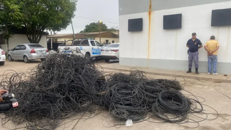 Allanaron y desmantelaron un depósito clandestino de cables que habrían sido robados