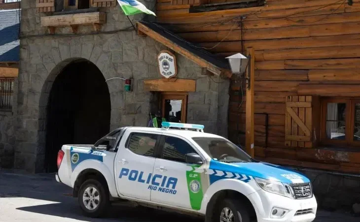 Otro egresado cayó al vacío en un hotel de Bariloche: está grave