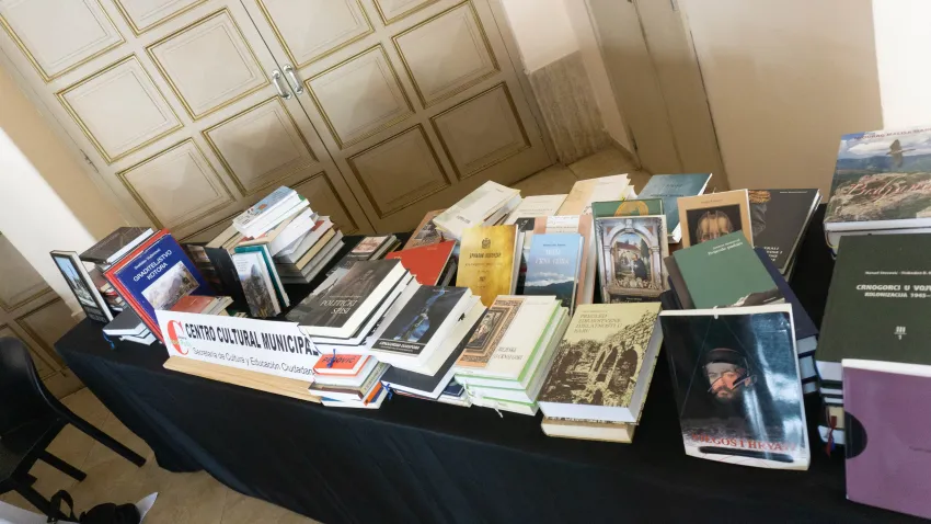 Saenz Peña: La Biblioteca Pública Municipal recibió una valiosa colección de 300 libros