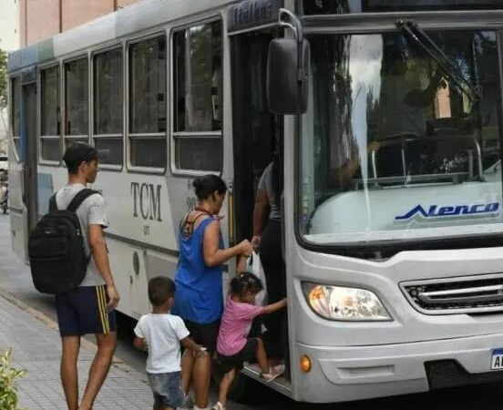 Colectivos: UTA define si hace paro por tiempo indeterminado