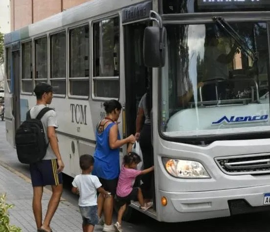 Colectivos: UTA define si hace paro por tiempo indeterminado