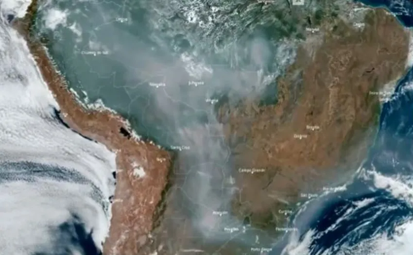 Cómo continúan los incendios en Brasil y Bolivia de donde proviene el humo que llega a nuestro país